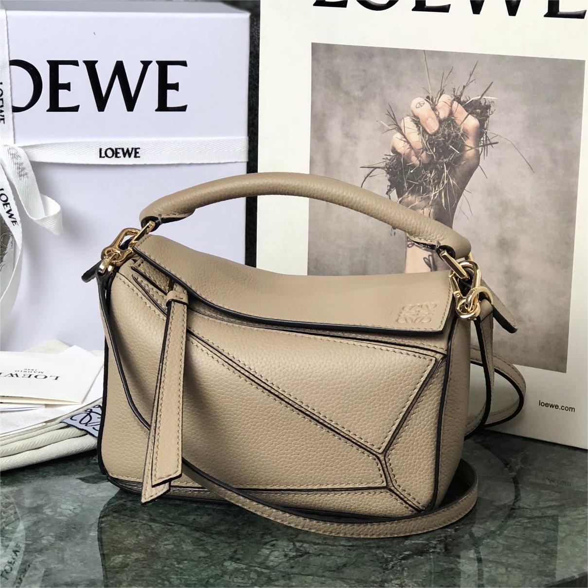 Loewe-Puzzle-18cm