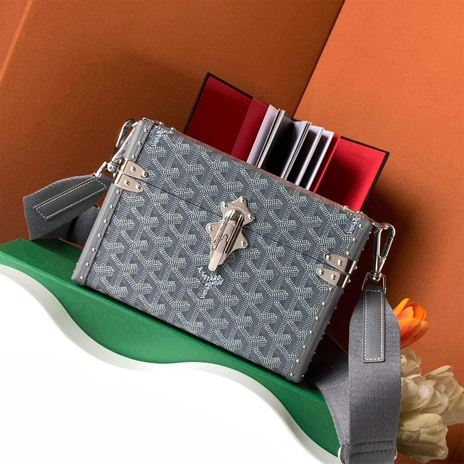 Goyard-Cassette-21cm