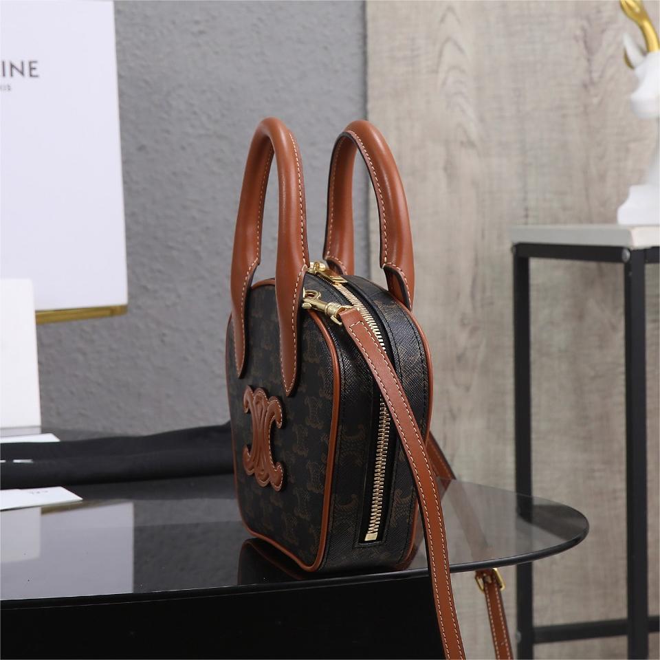 CELINE-TRIOMPHE-20cm