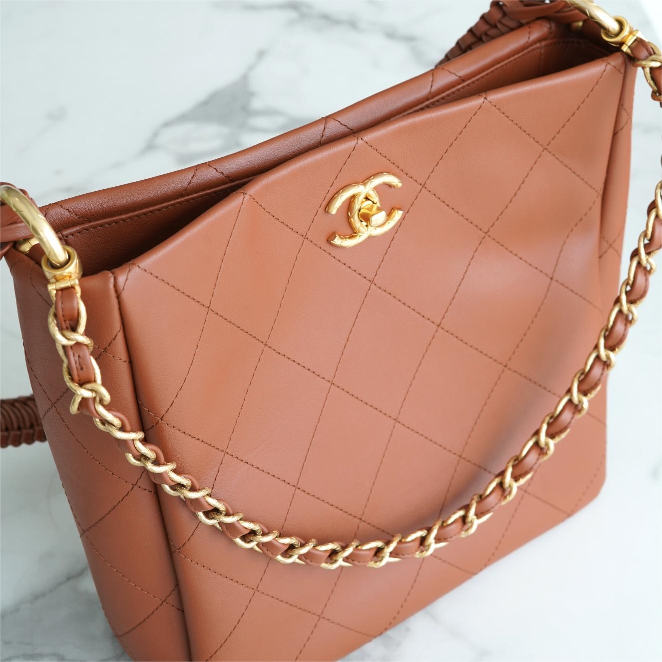 Chanel -23A Hobo-26cm