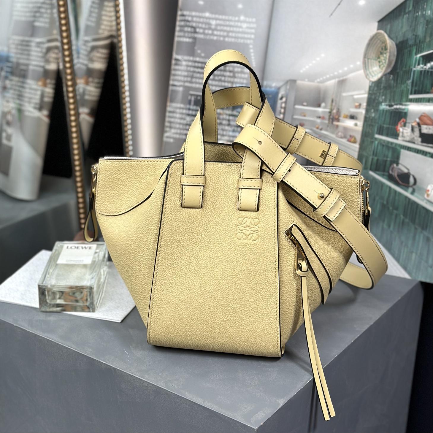 Loewe-Hammock-20.8cm