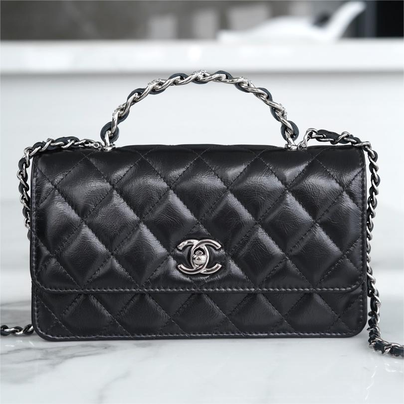 Chanel -24K Flap Bag-18.5cm