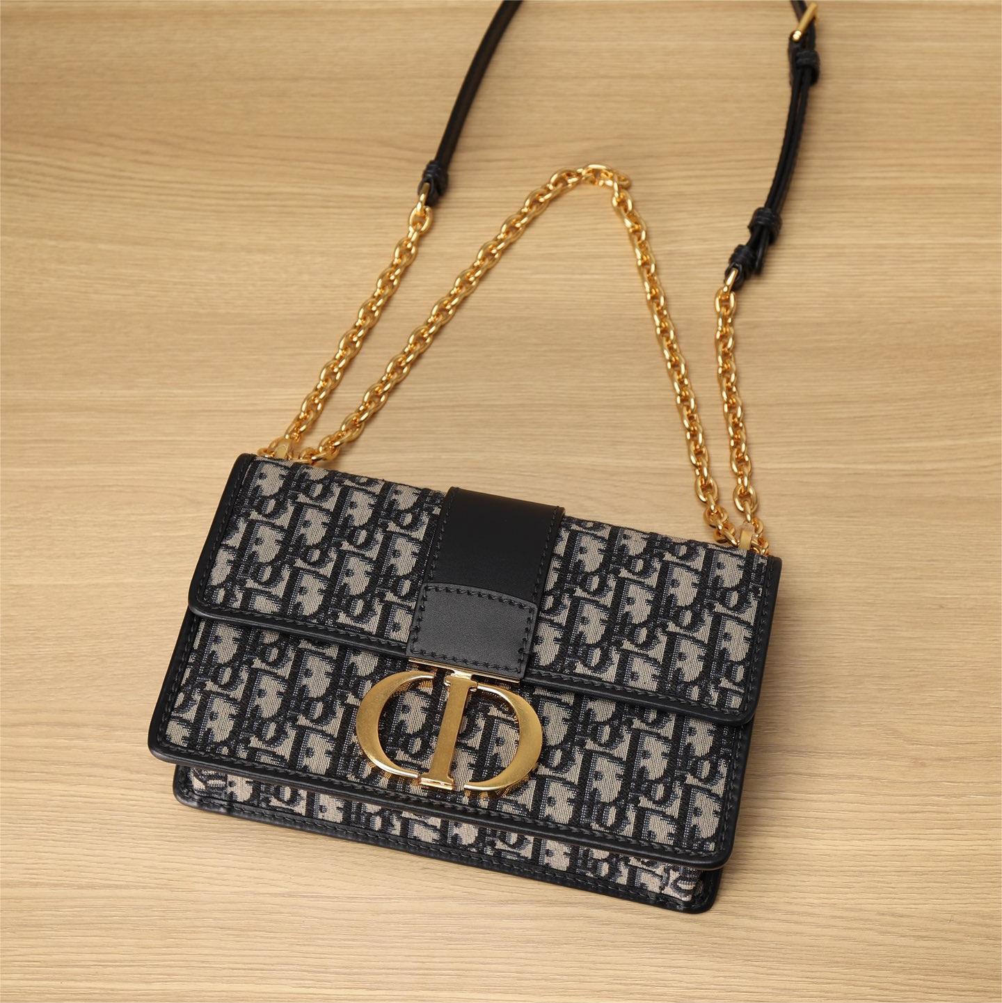 Dior-30 Montaigne-25cm