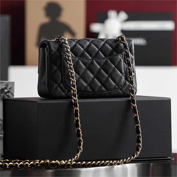 Chanel -Classic Flap Mini -20cm