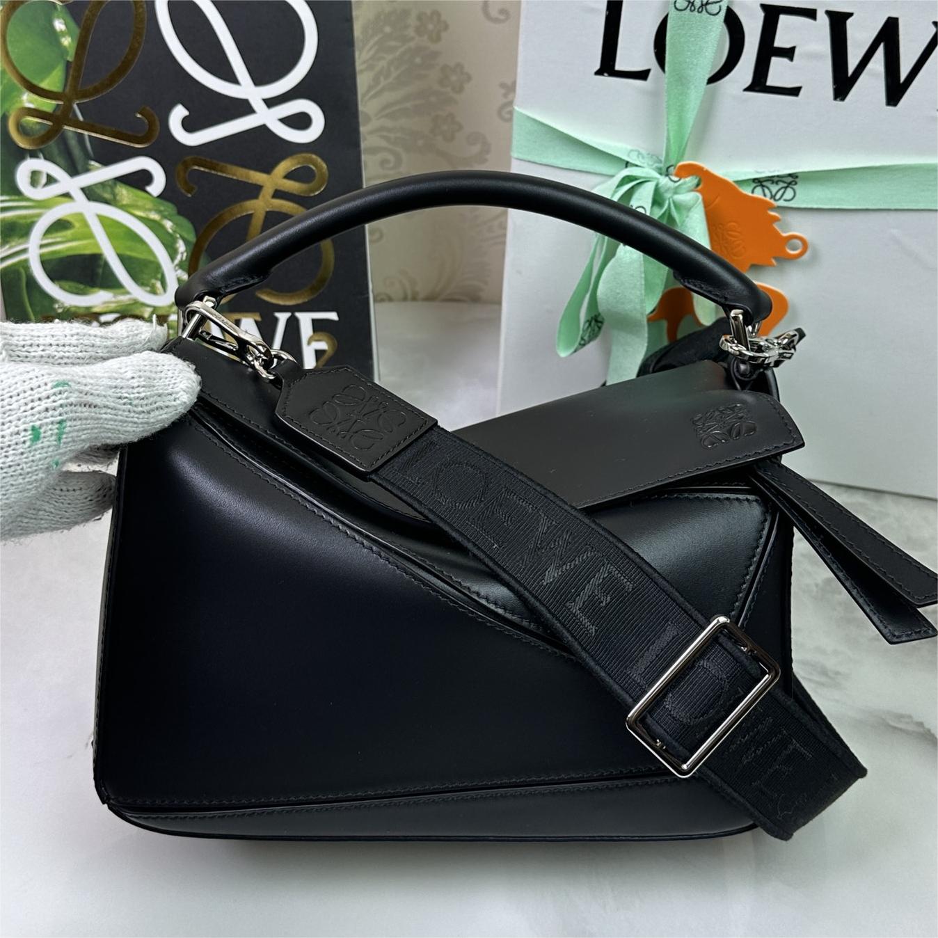 Loewe-Puzzle-24cm