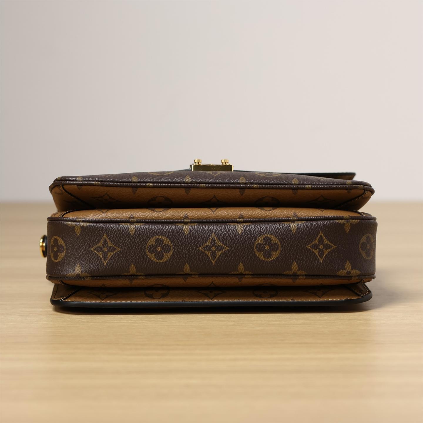 Lv-Pochette Métis -25cm