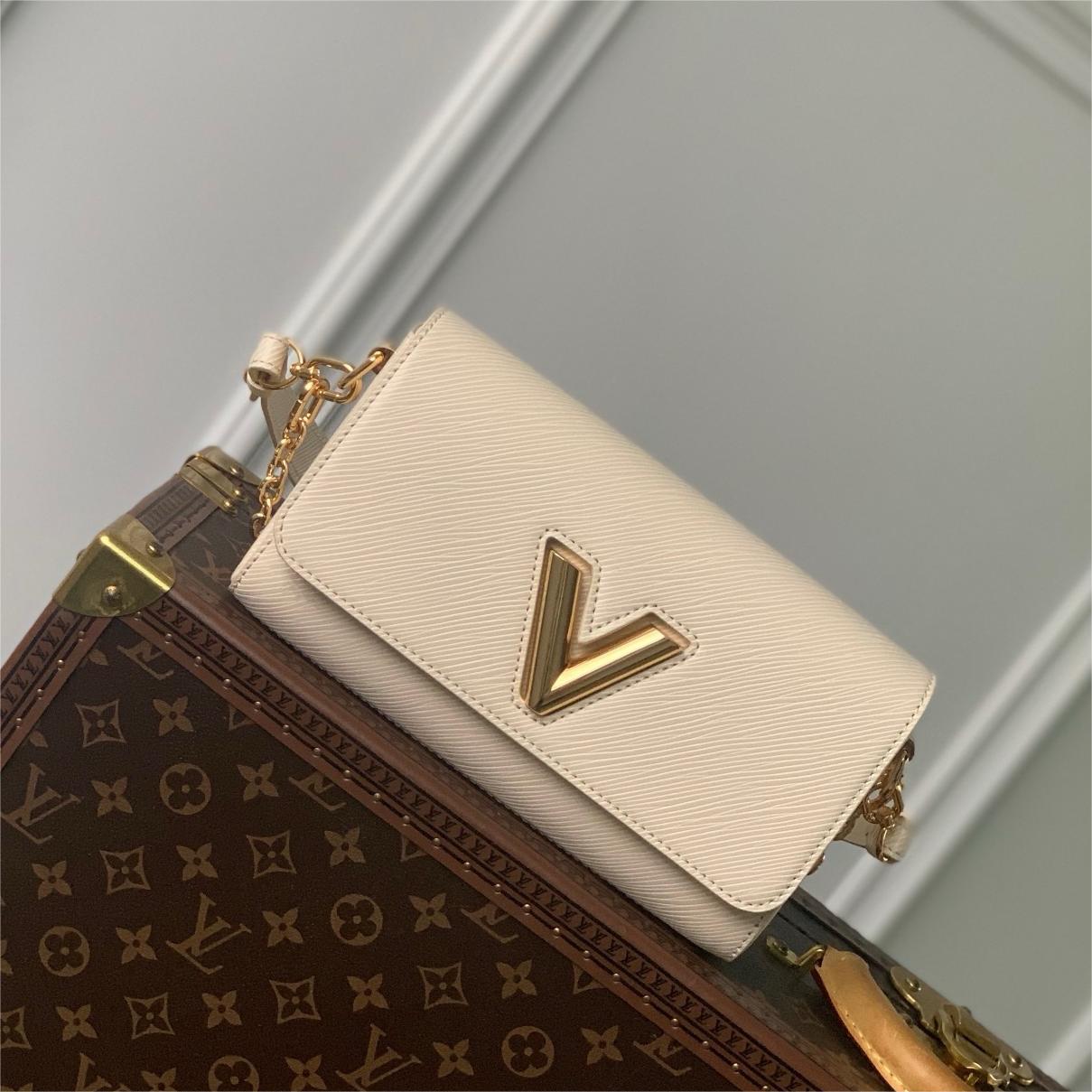 Lv-Twist West-23.5cm
