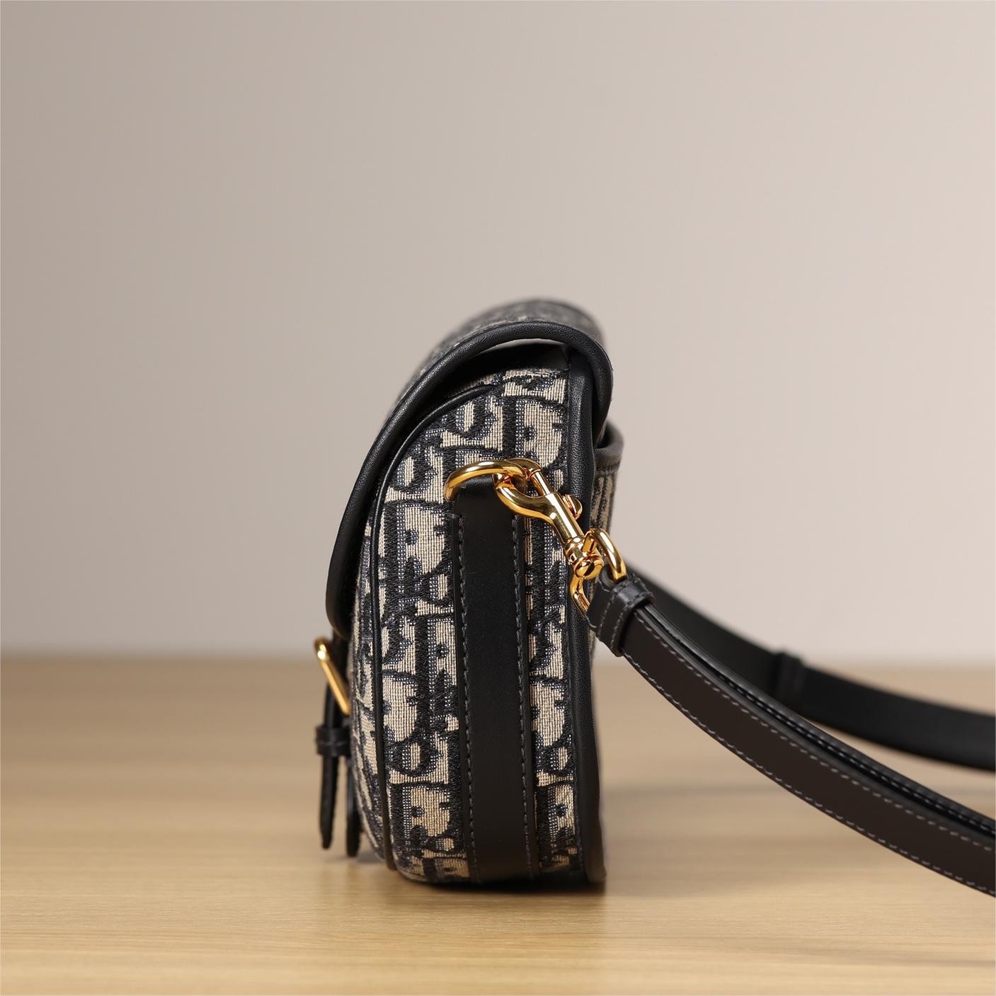 Dior-Bobby east-west-18cm