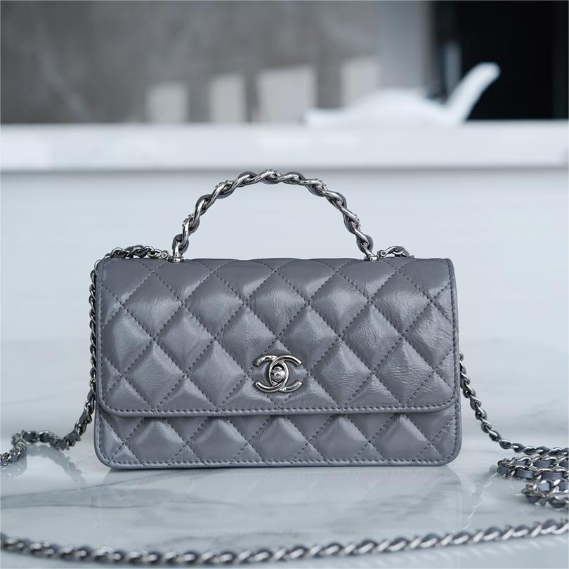 Chanel -24K Flap Bag-18.5cm