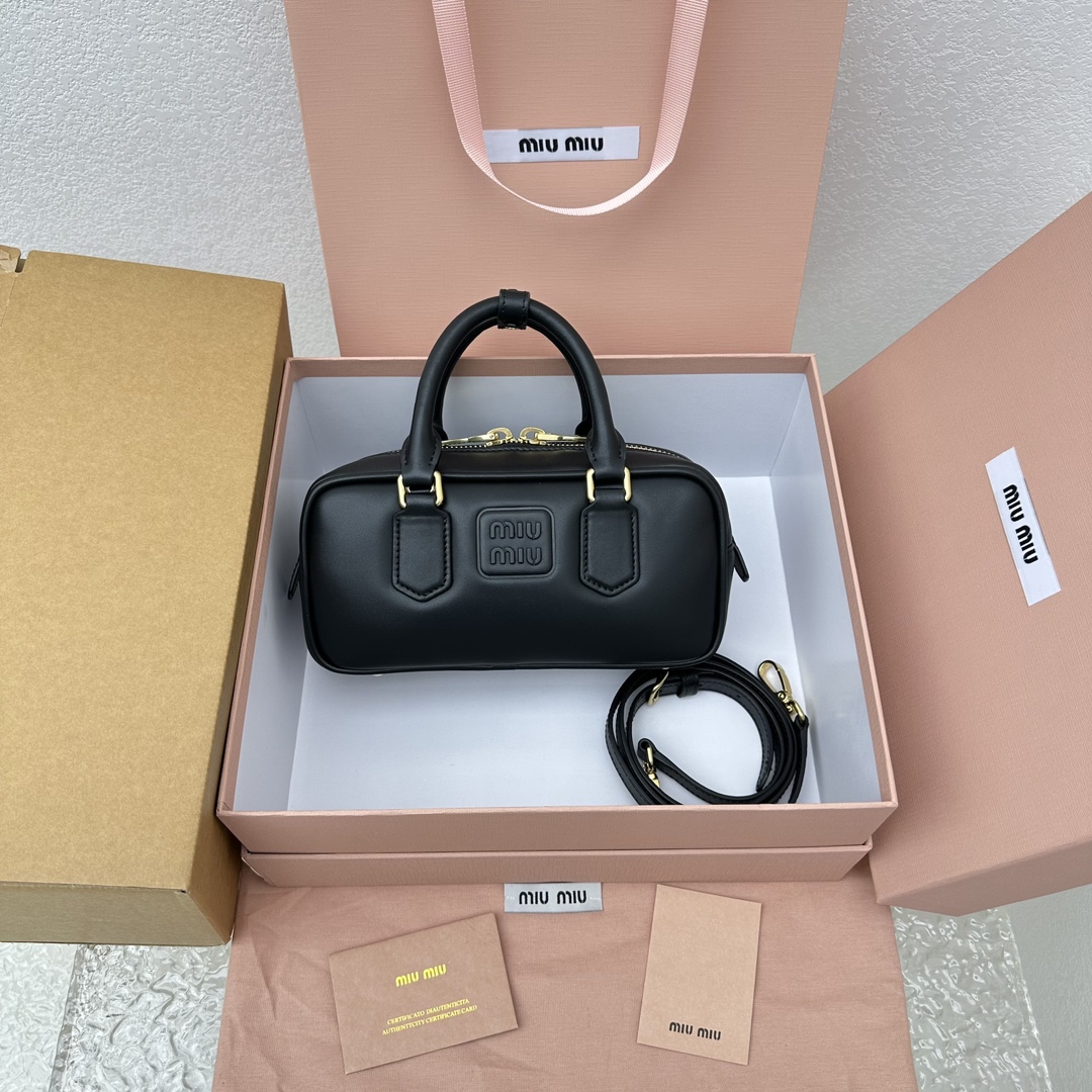 MiuMiu-Padded-27cm