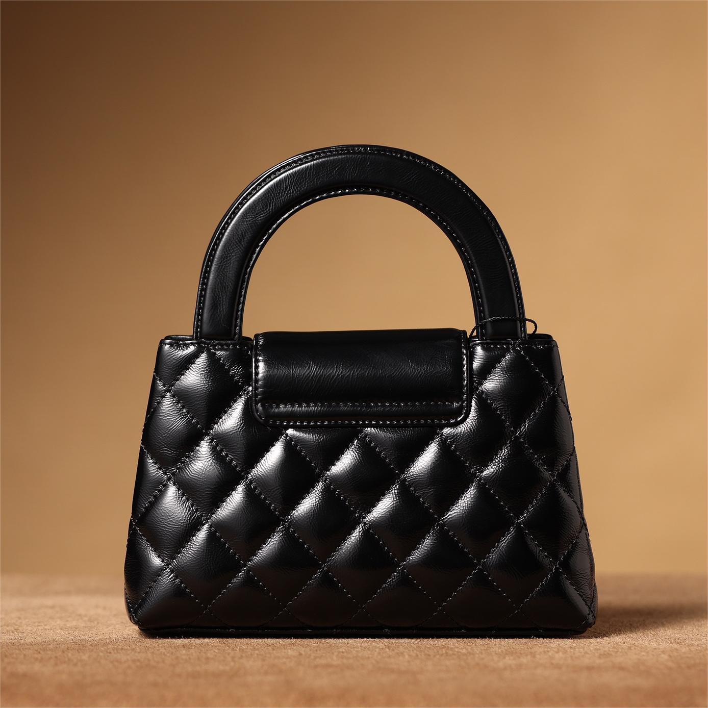 Chanel-23k kelly-19cm