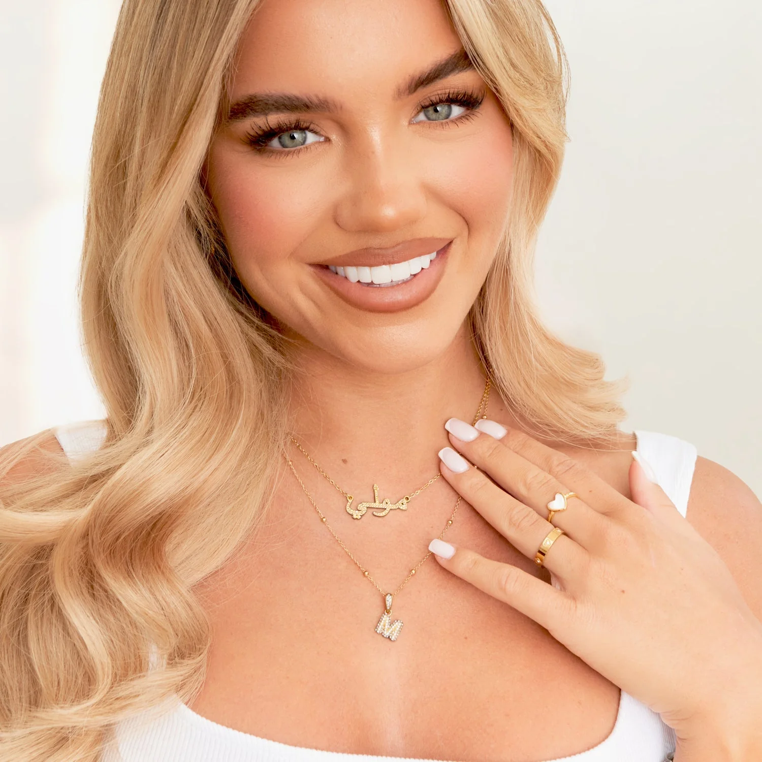 Molly Smith Arabic Name Necklace (Gold)