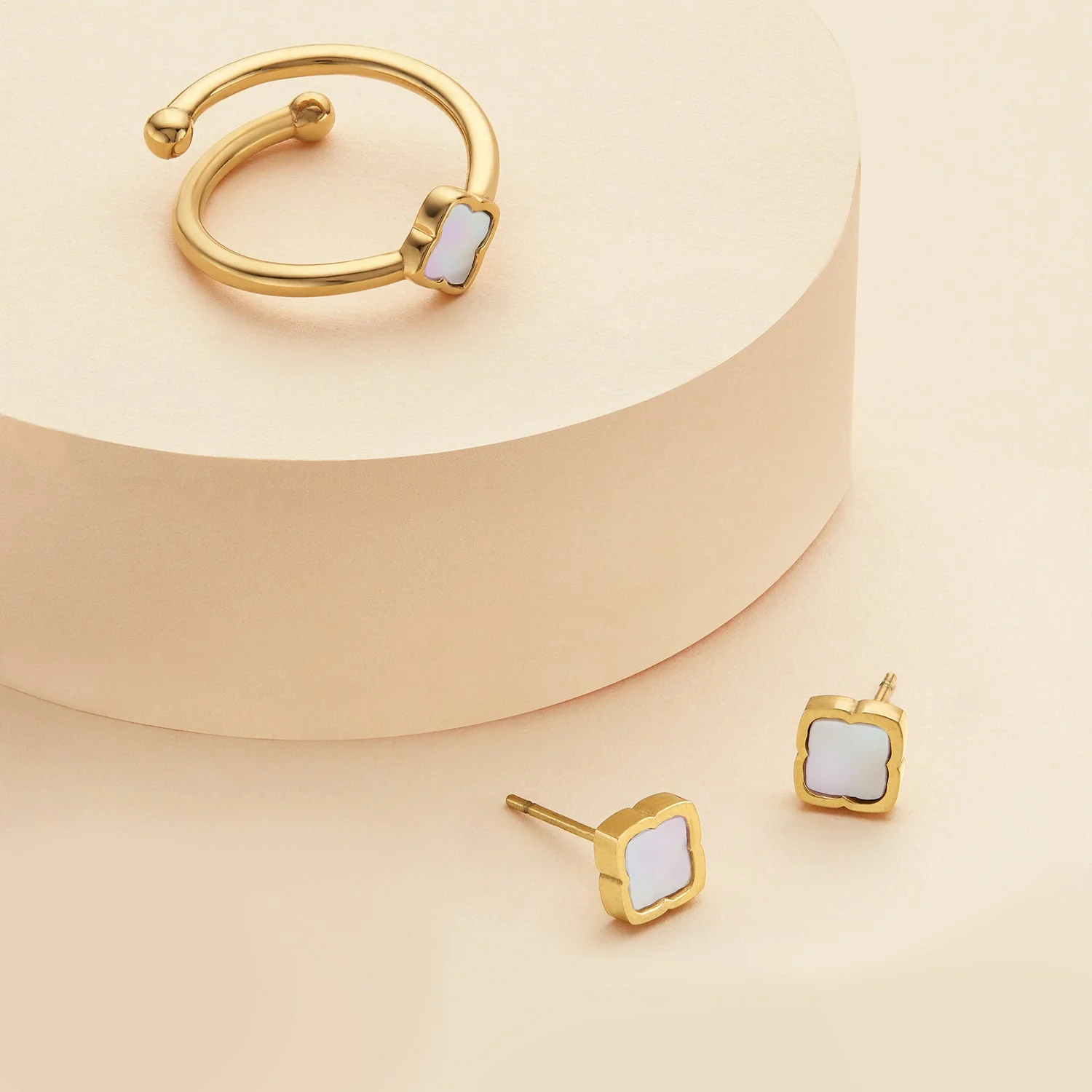 Mini Pearl Clover Ring & Earrings Bundle (Gold)