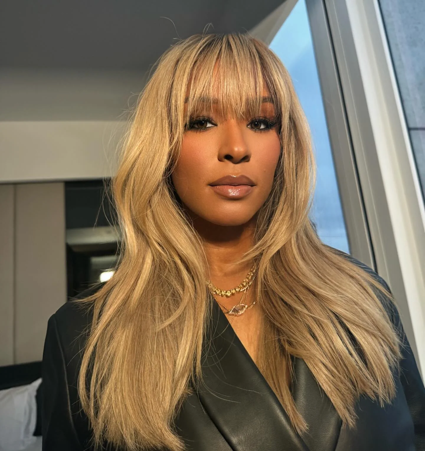 Honey Blonde Hair Wig With Bangs Glueless 13x4 Frontal Lace Wig 100% Human Hair