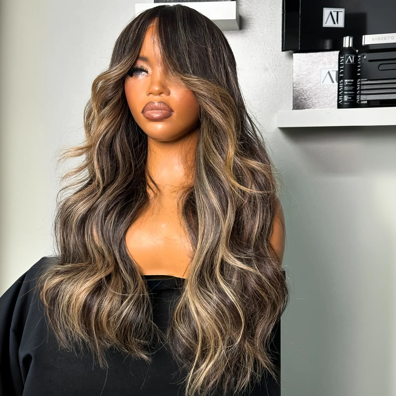 Put On ��� Go Balayage Blonde Highlight Layered Wavy Lace Closure Wig
