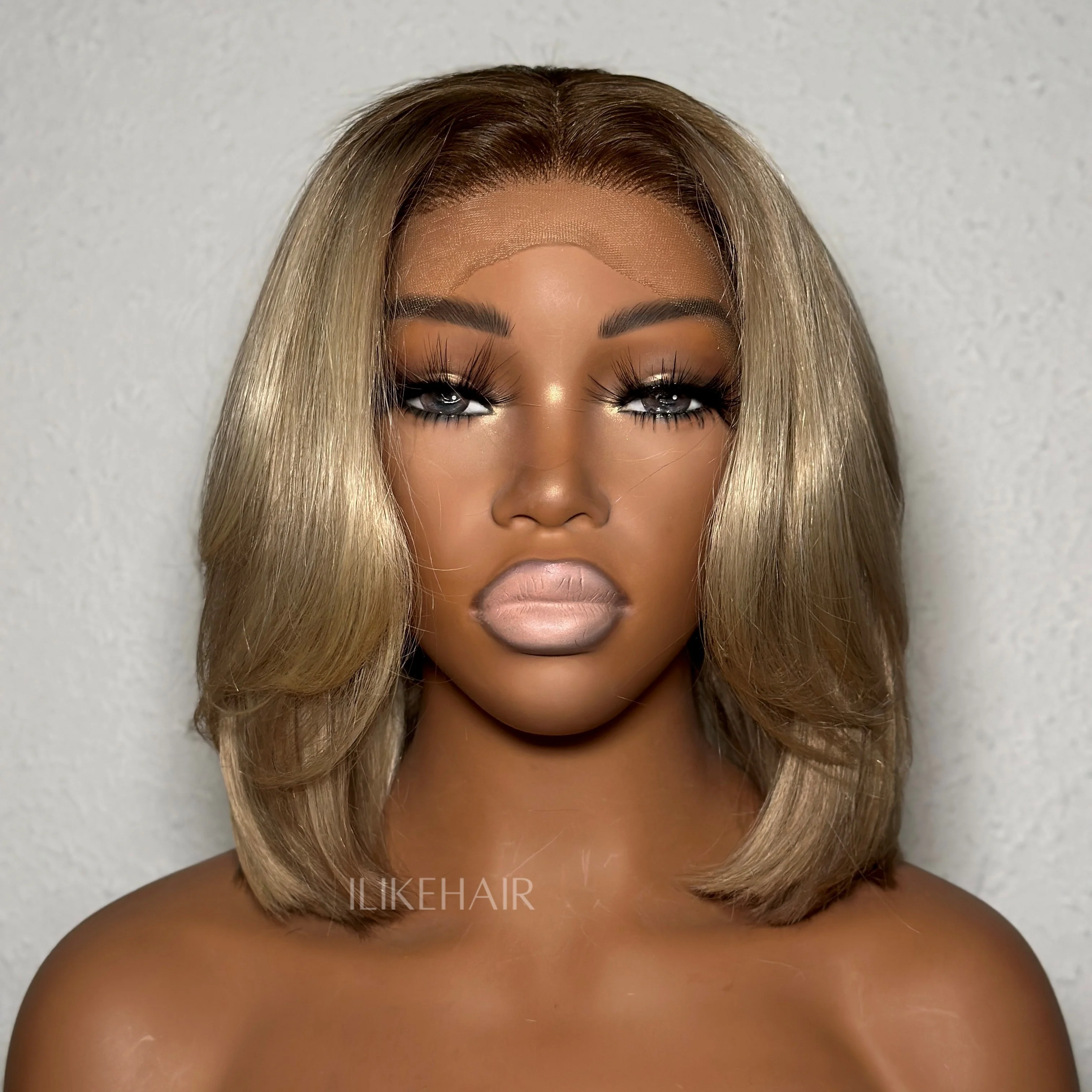 Ombre Ash Blonde Layered Cut Blowout Bob 13��4 Lace Frontal Wig