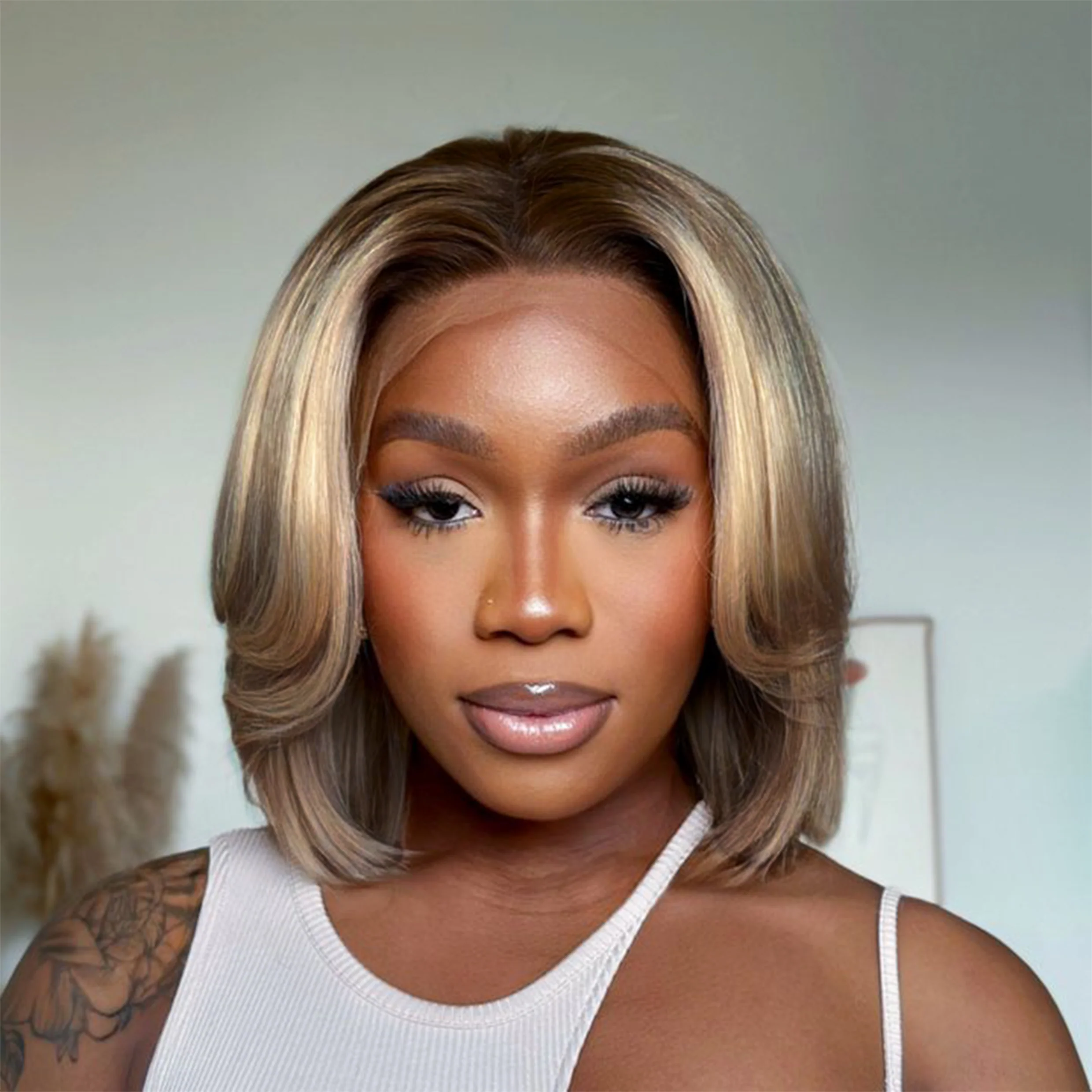 Ombre Ash Blonde Layered Cut Blowout Bob 13��4 Lace Frontal Wig
