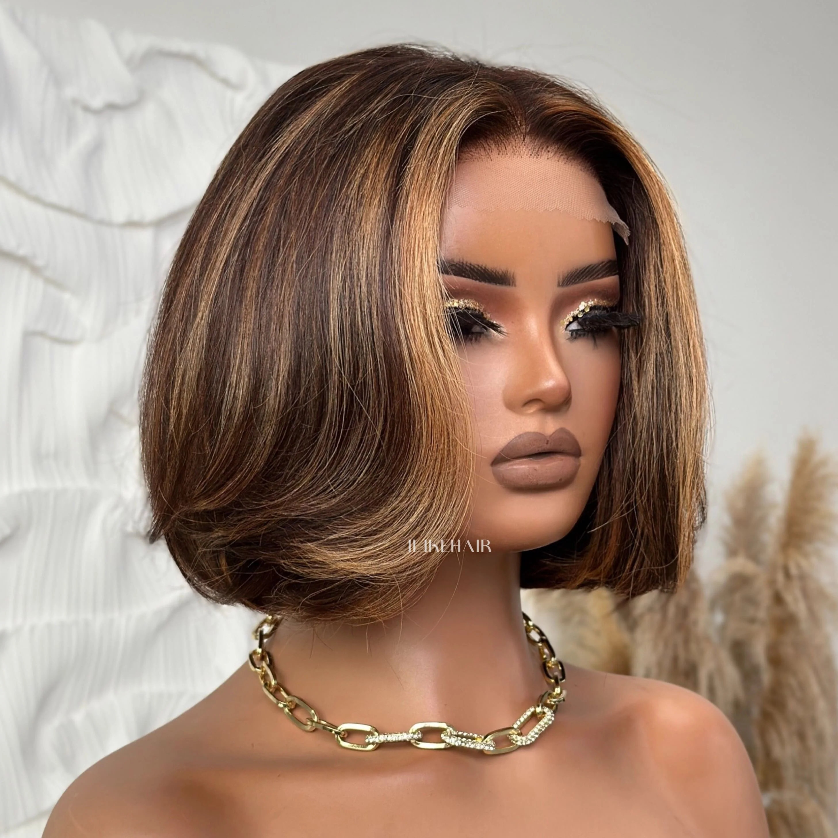P4/27 Highlights Blowout Wavy Short Bob 5x5 Lace Closure Wig