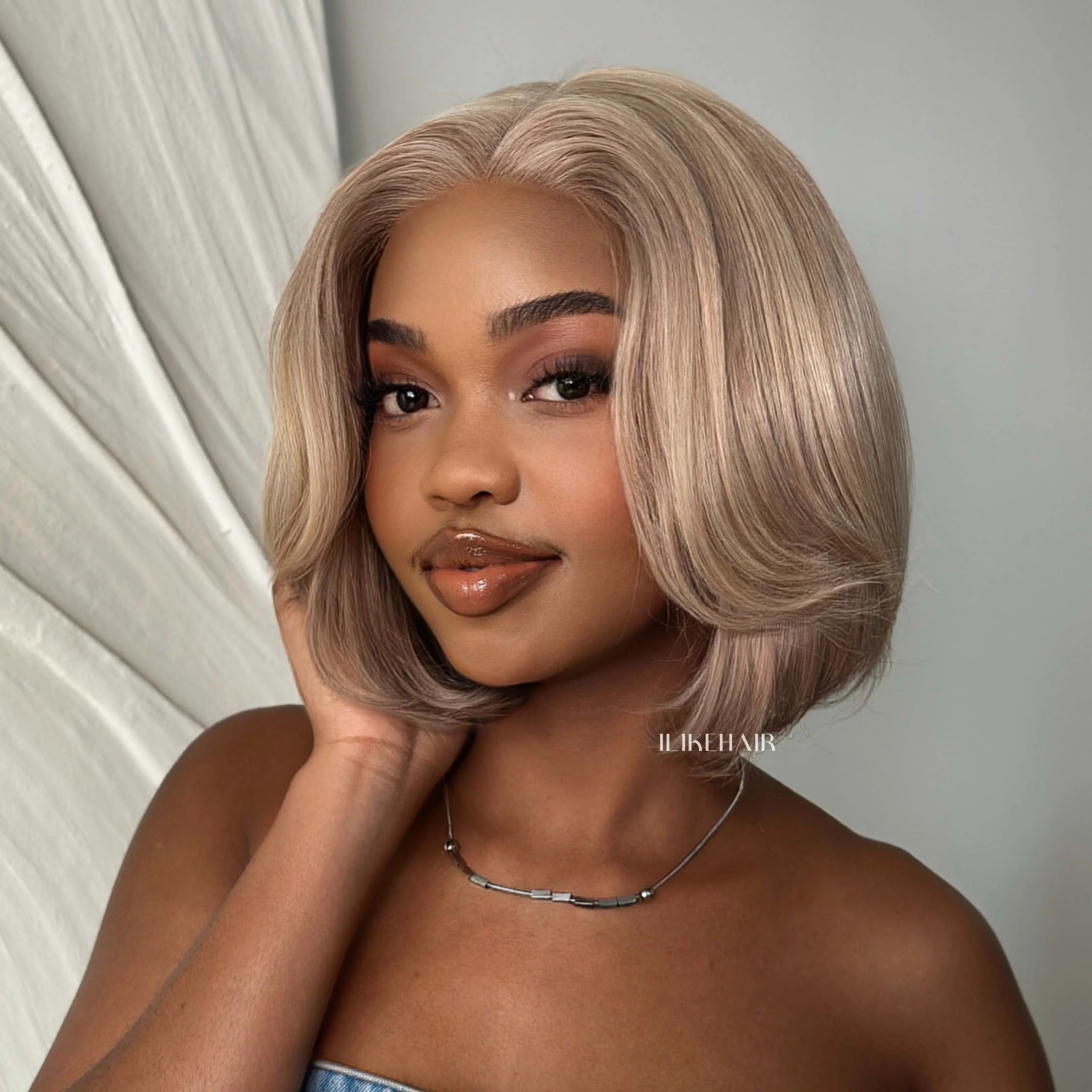 Ash Blonde Highlights Layered Bob Human Hair Lace Closure Wig