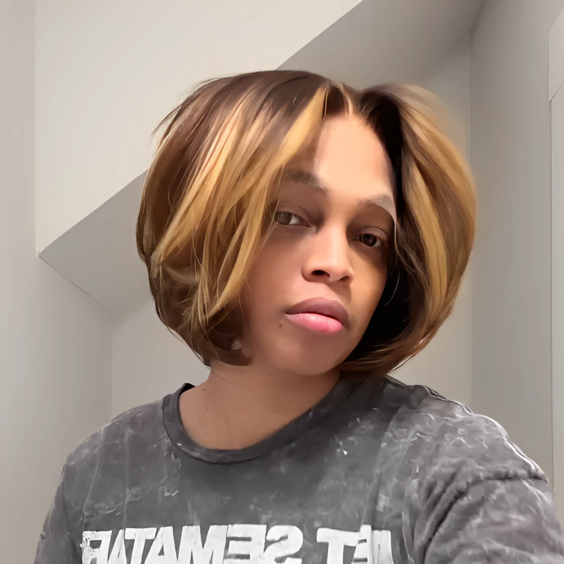 Brown With Blonde Highlights Wavy Bob Lace Closure Wig