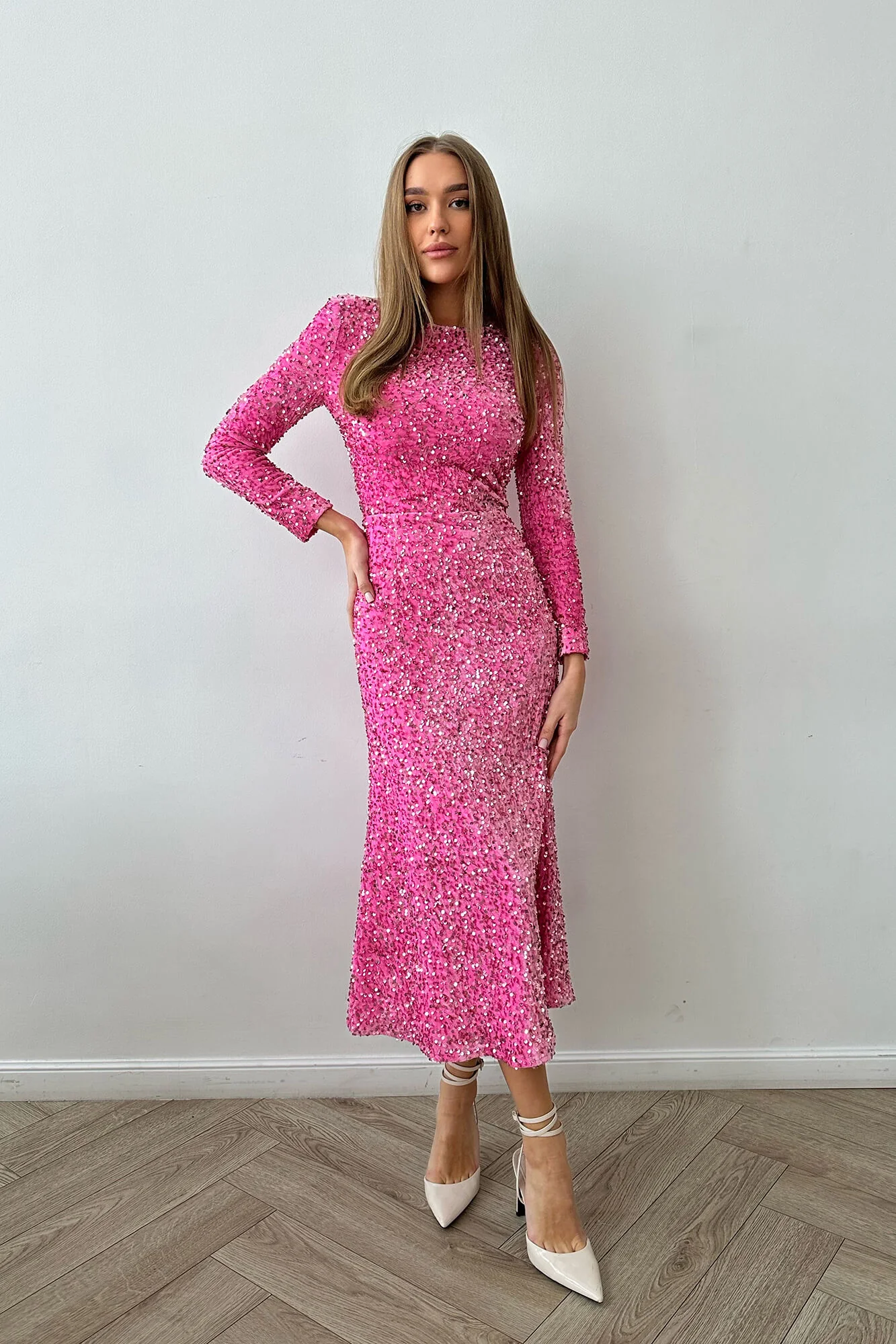 Sequin Decorated Velvet Long Sleeve Midi Dress