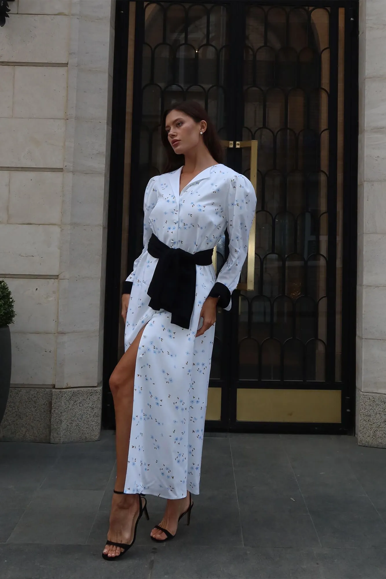 Maxi Dress With Buttons And Voluminous Belt