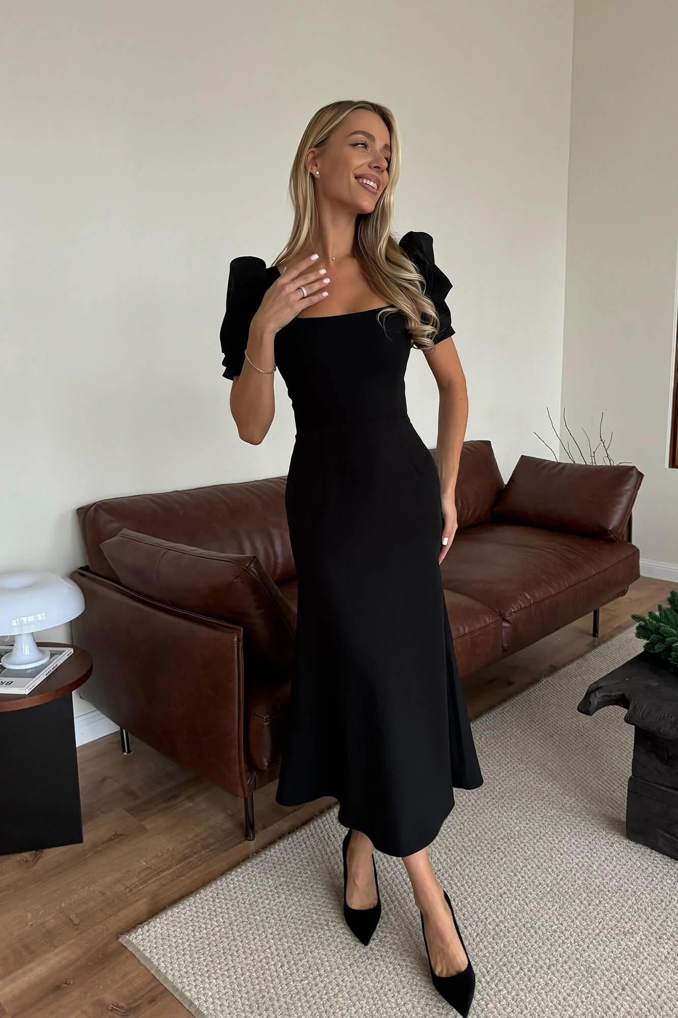 Godet Silhouette Square Neck Midi Dress