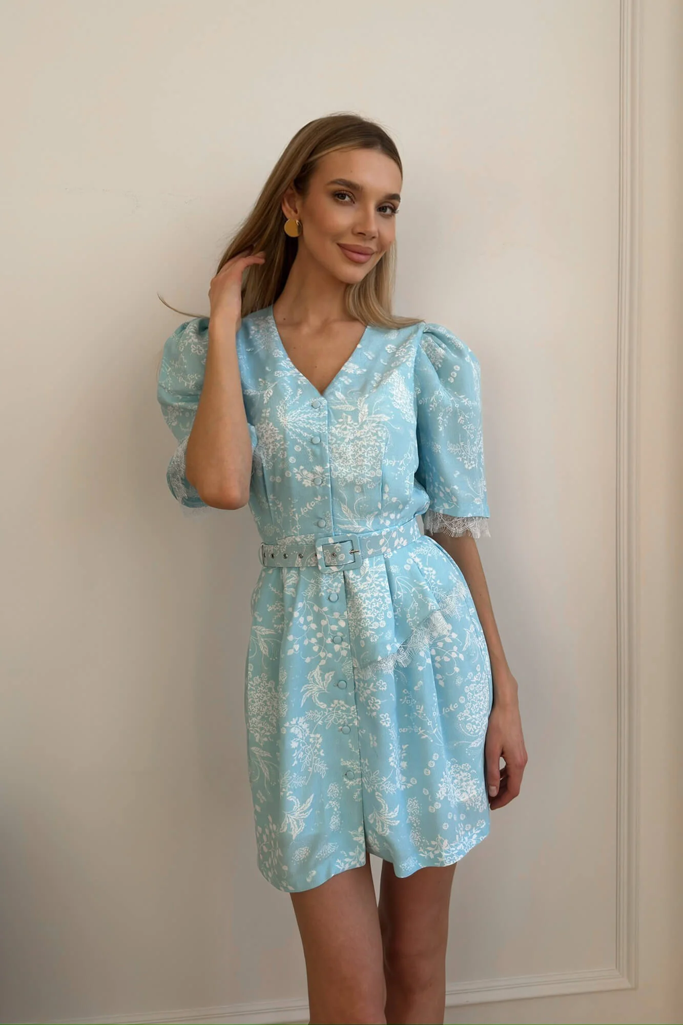 Lace Decorated Button Front Mini Dress with Belt