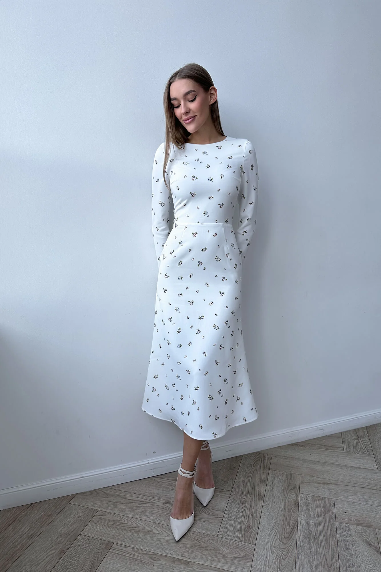 Godet Silhouette Long Sleeve Midi Dress