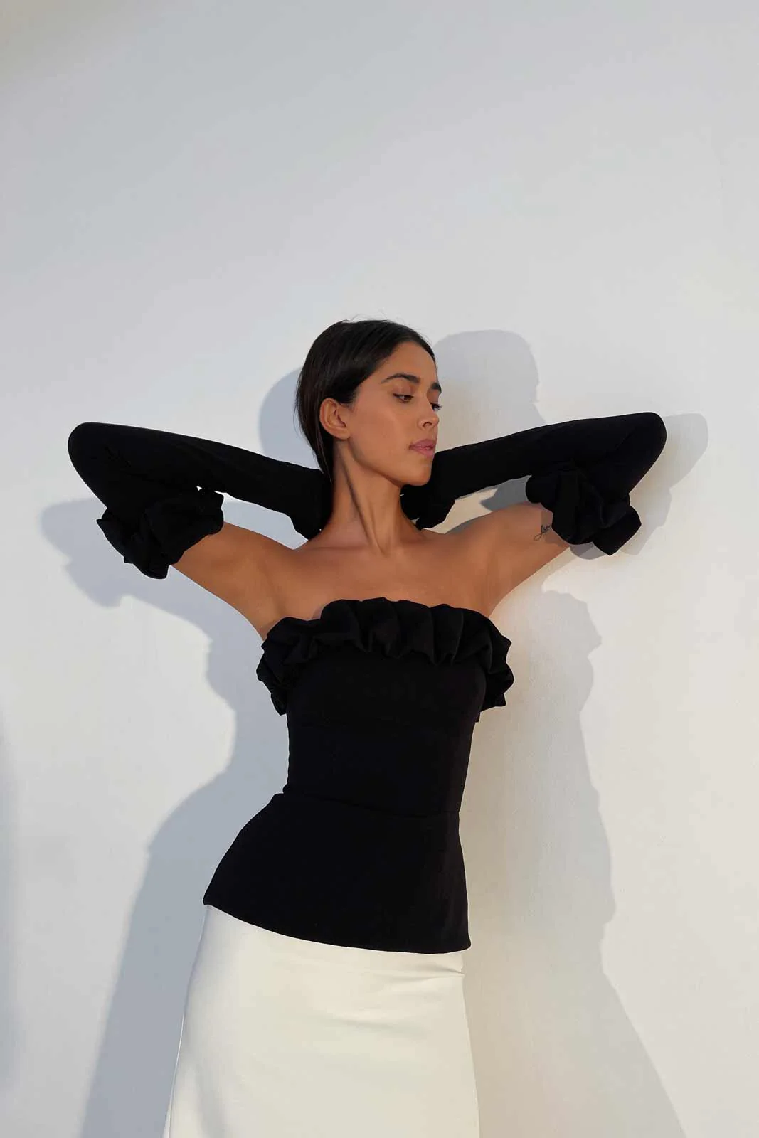 Flounced Bustier Top with Gloves