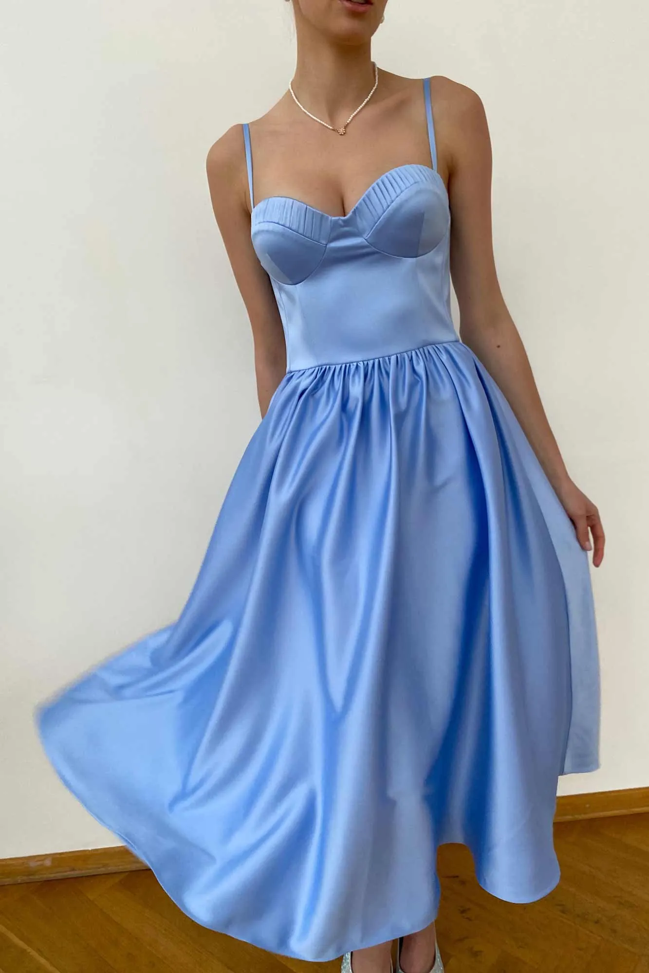 Bustier Pleated Bust Cups Midi Dress