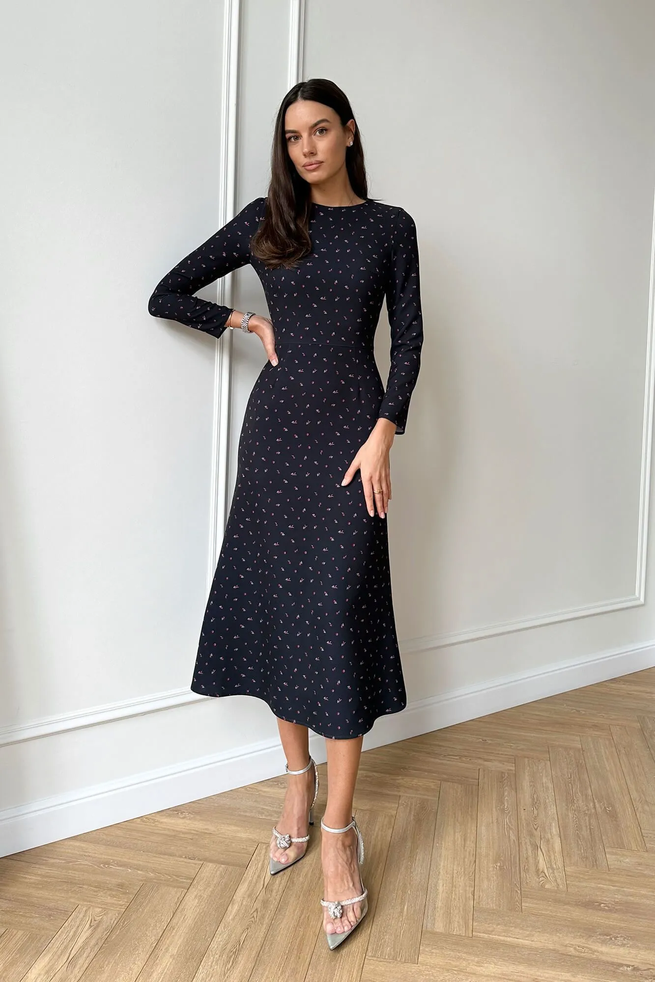 Godet Silhouette Long Sleeve Midi Dress