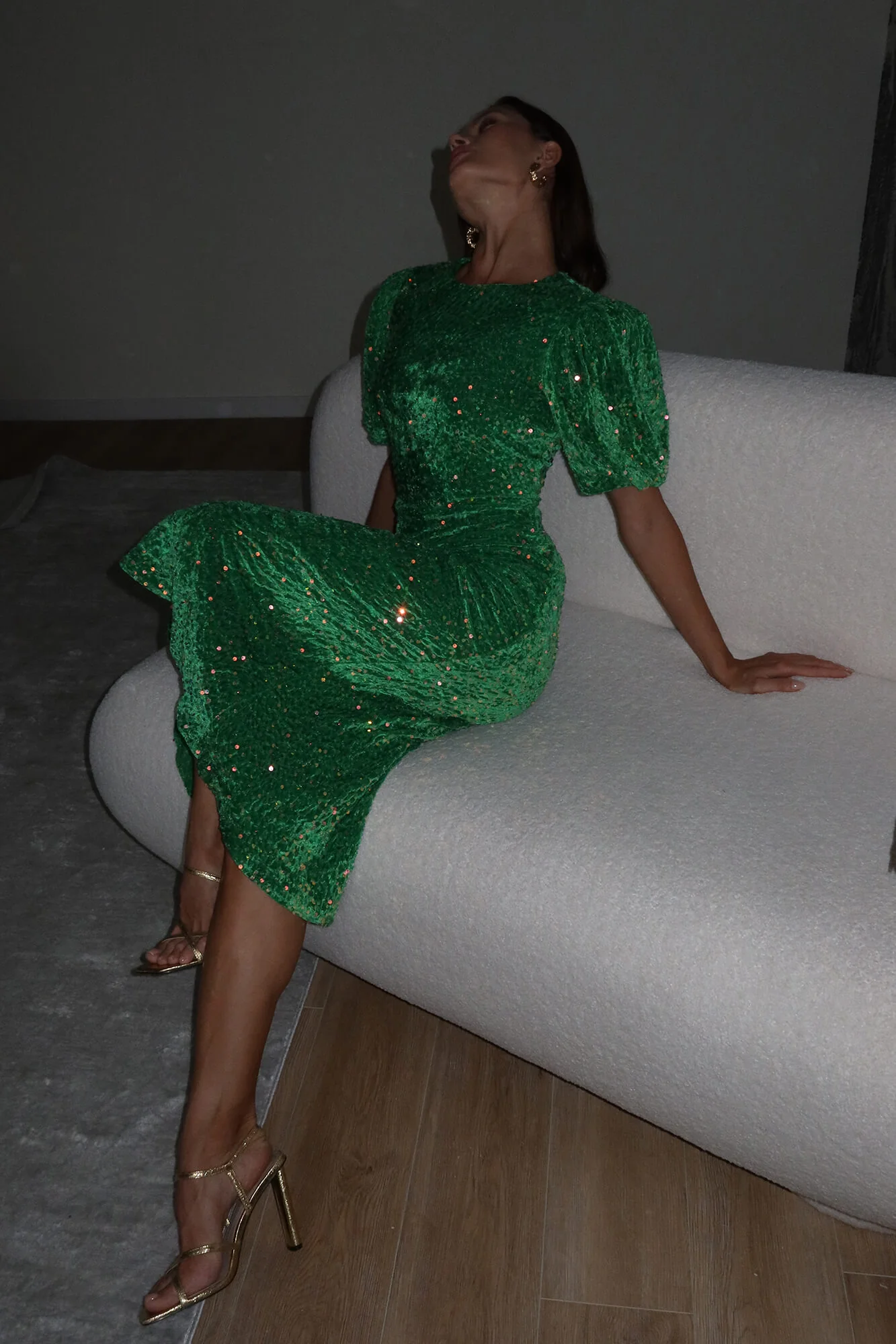 Sequin Decorated Velvet Puff Sleeve Midi Dress