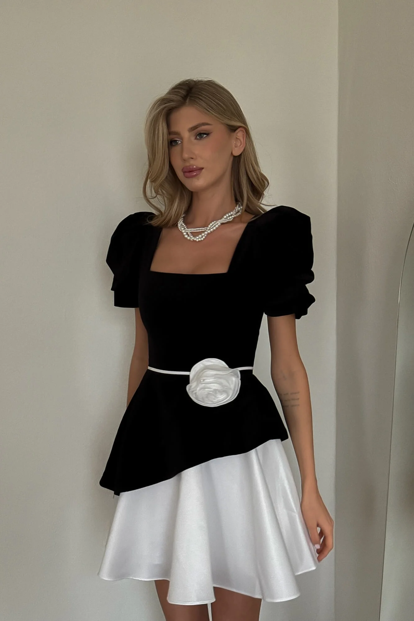 Square Neck Short Sleeve Top