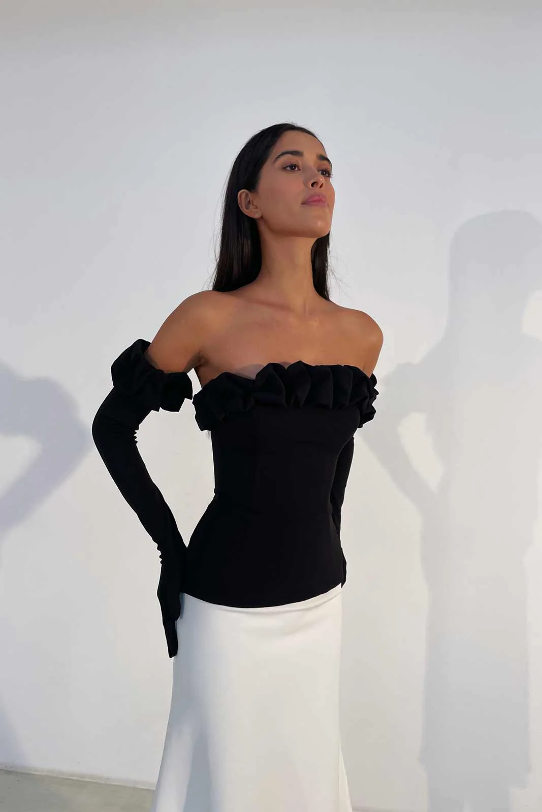 Flounced Bustier Top with Gloves