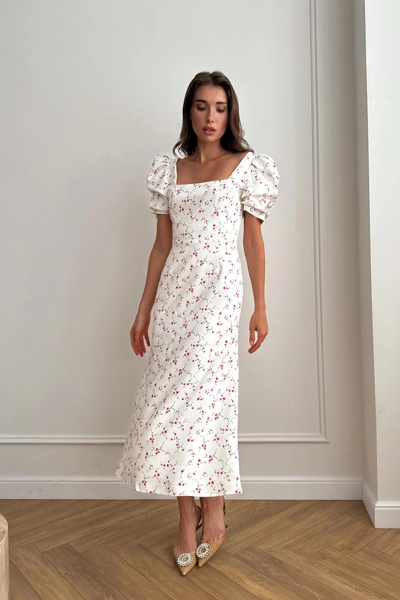 Godet Silhouette Square Neck Midi Dress