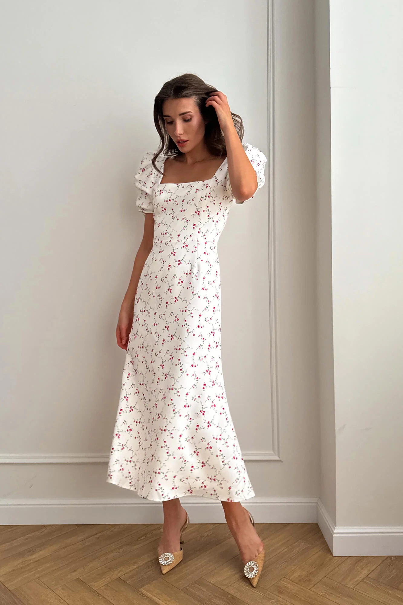 Godet Silhouette Square Neck Midi Dress