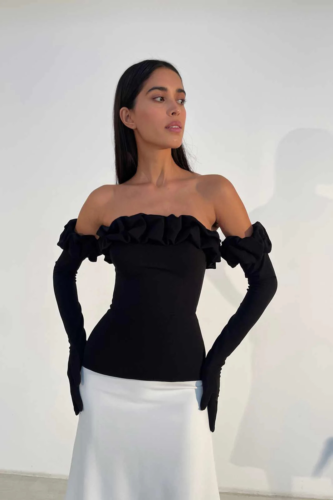 Flounced Bustier Top with Gloves