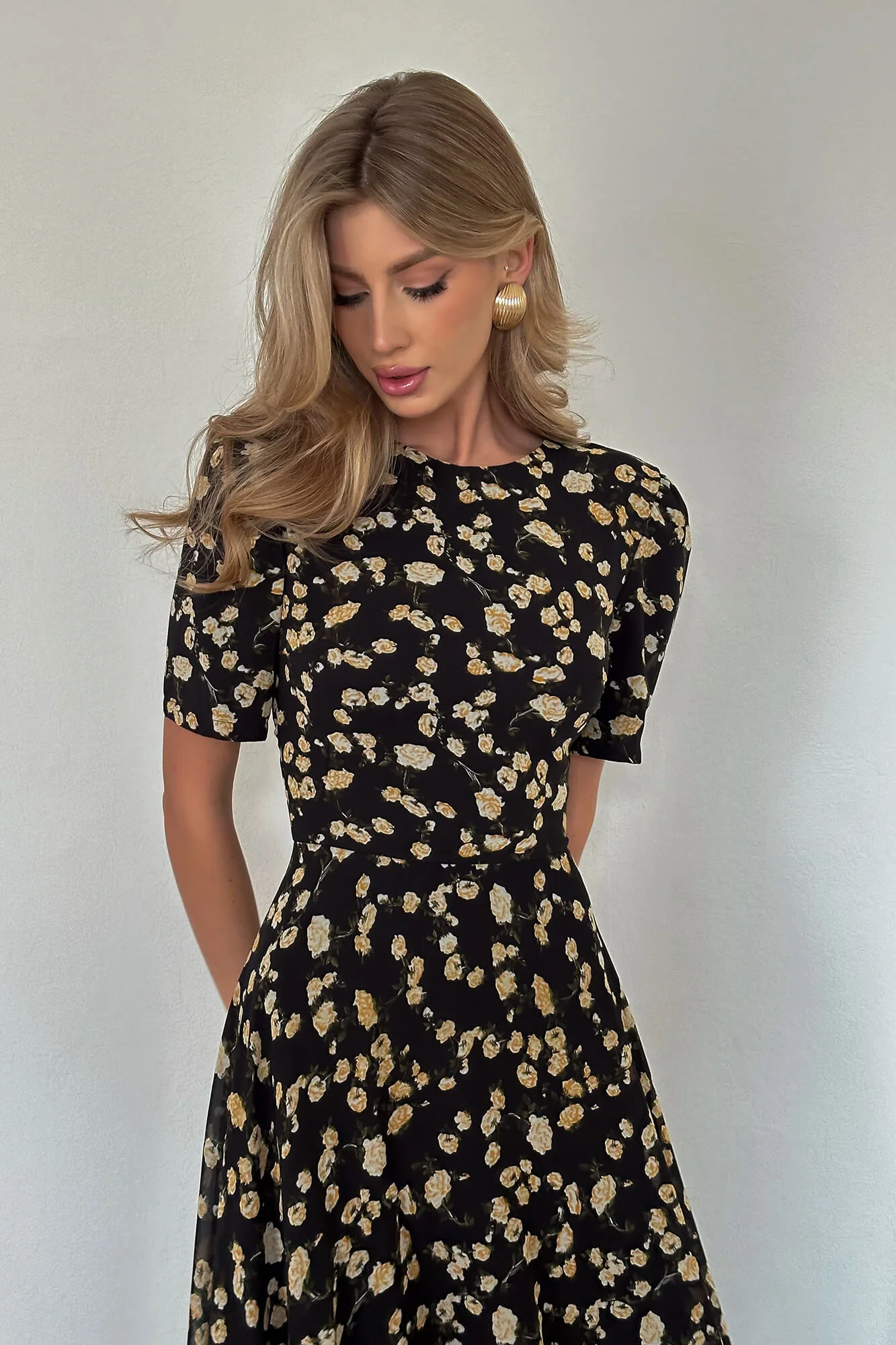Short Sleeve Floral Midi Dress