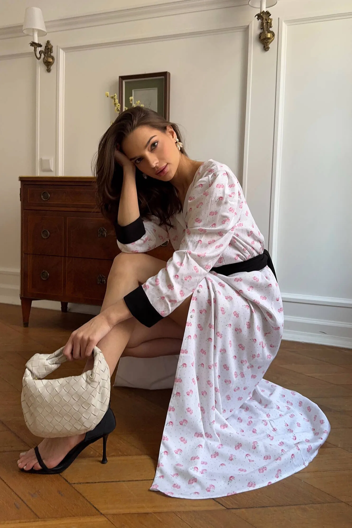 Maxi Dress With Buttons And Voluminous Belt