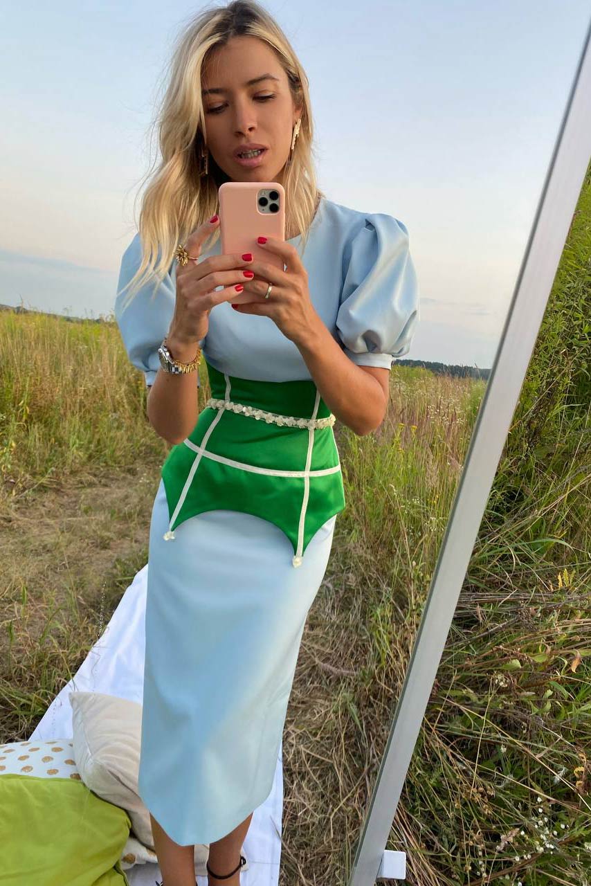 Voluminous Sleeve Midi Dress