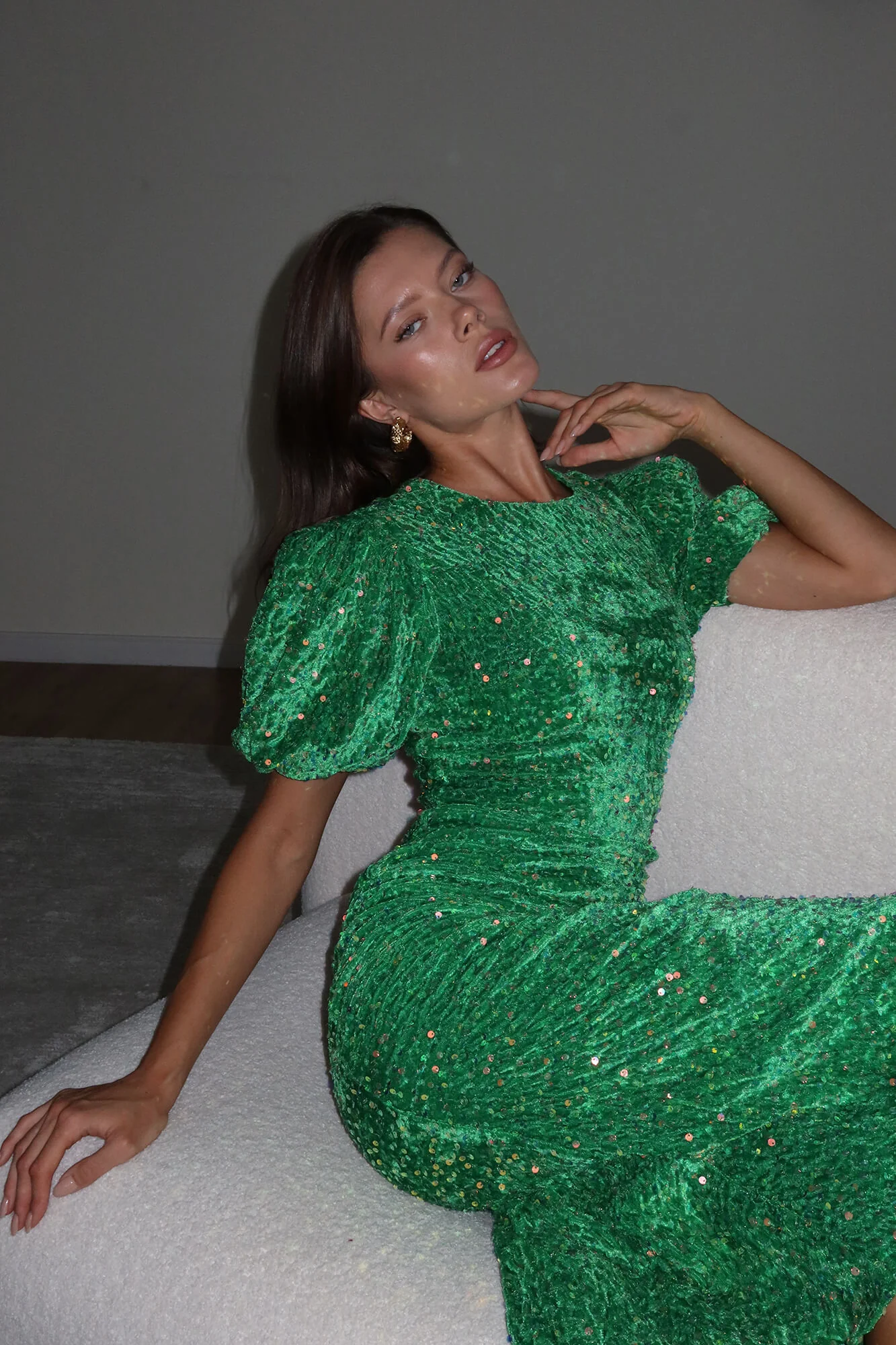 Sequin Decorated Velvet Puff Sleeve Midi Dress