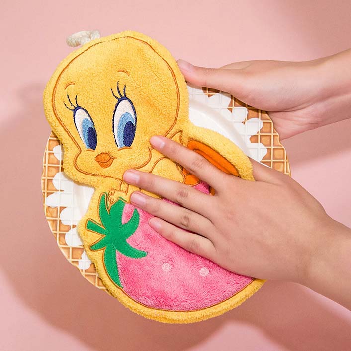 Tweety Essentials Hand Towel
