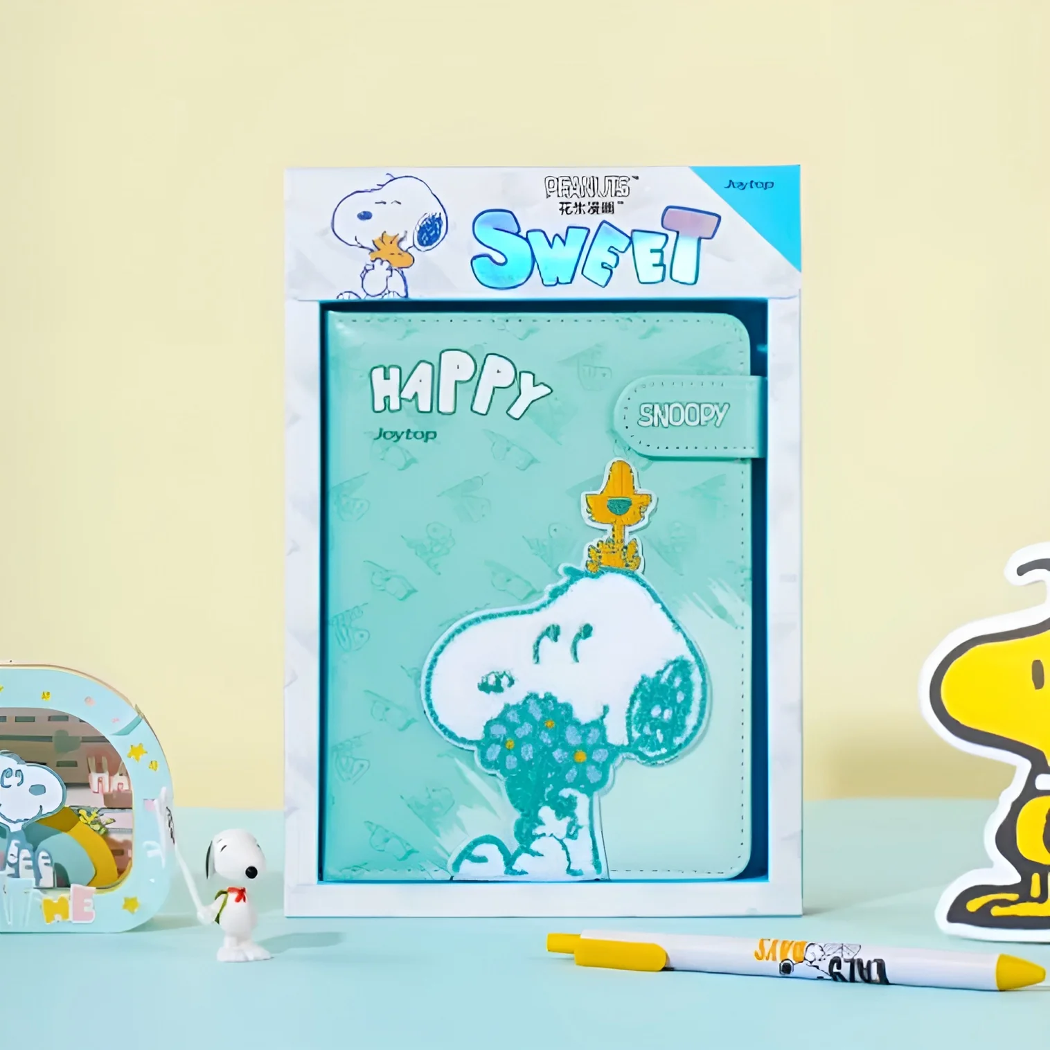 Peanuts Snoopy Pocket Planner