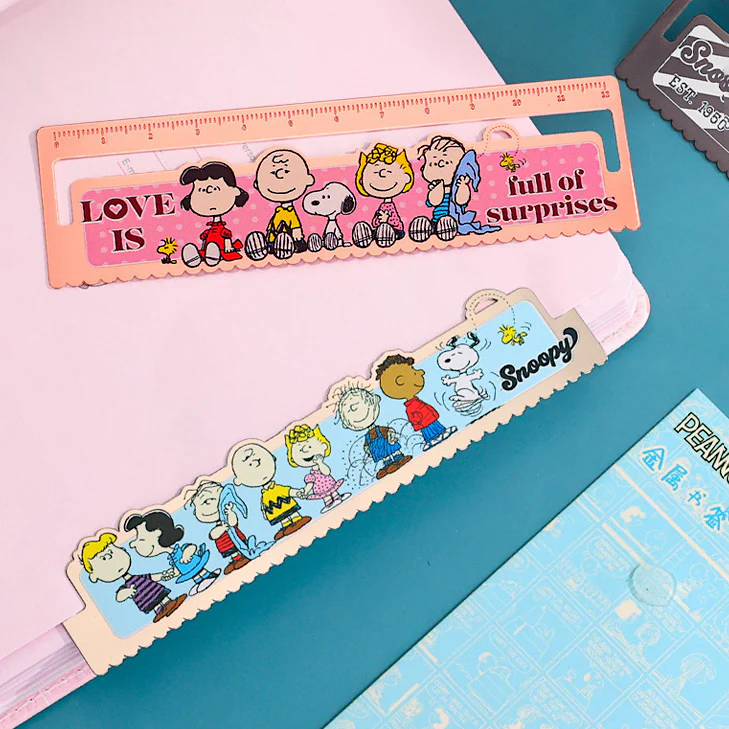 Peanuts Snoopy Die-Cut Bookmark Ruler