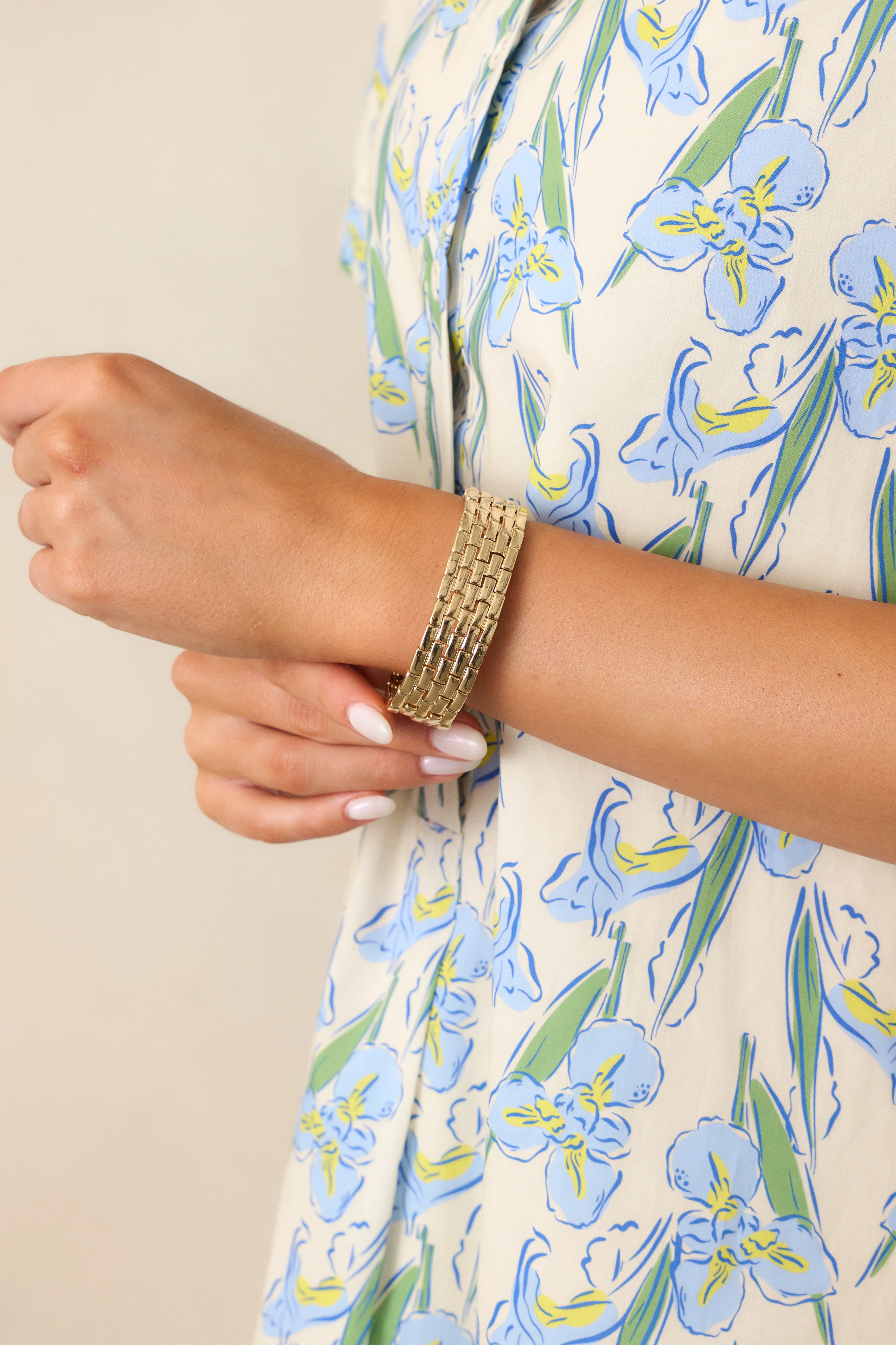 Echoing Fjord Gold Brick Chain Bracelet