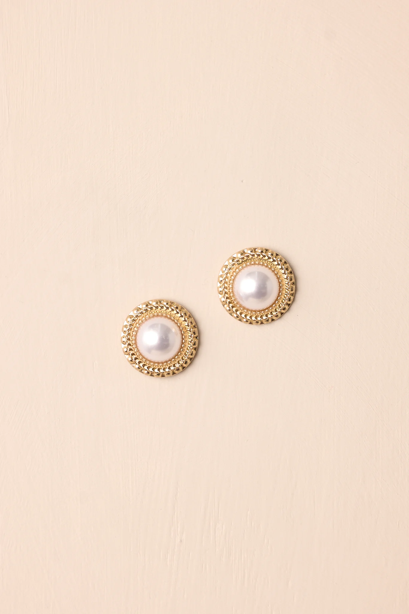 Terrace Talks Gold & Ivory Pearl Textured Earrings