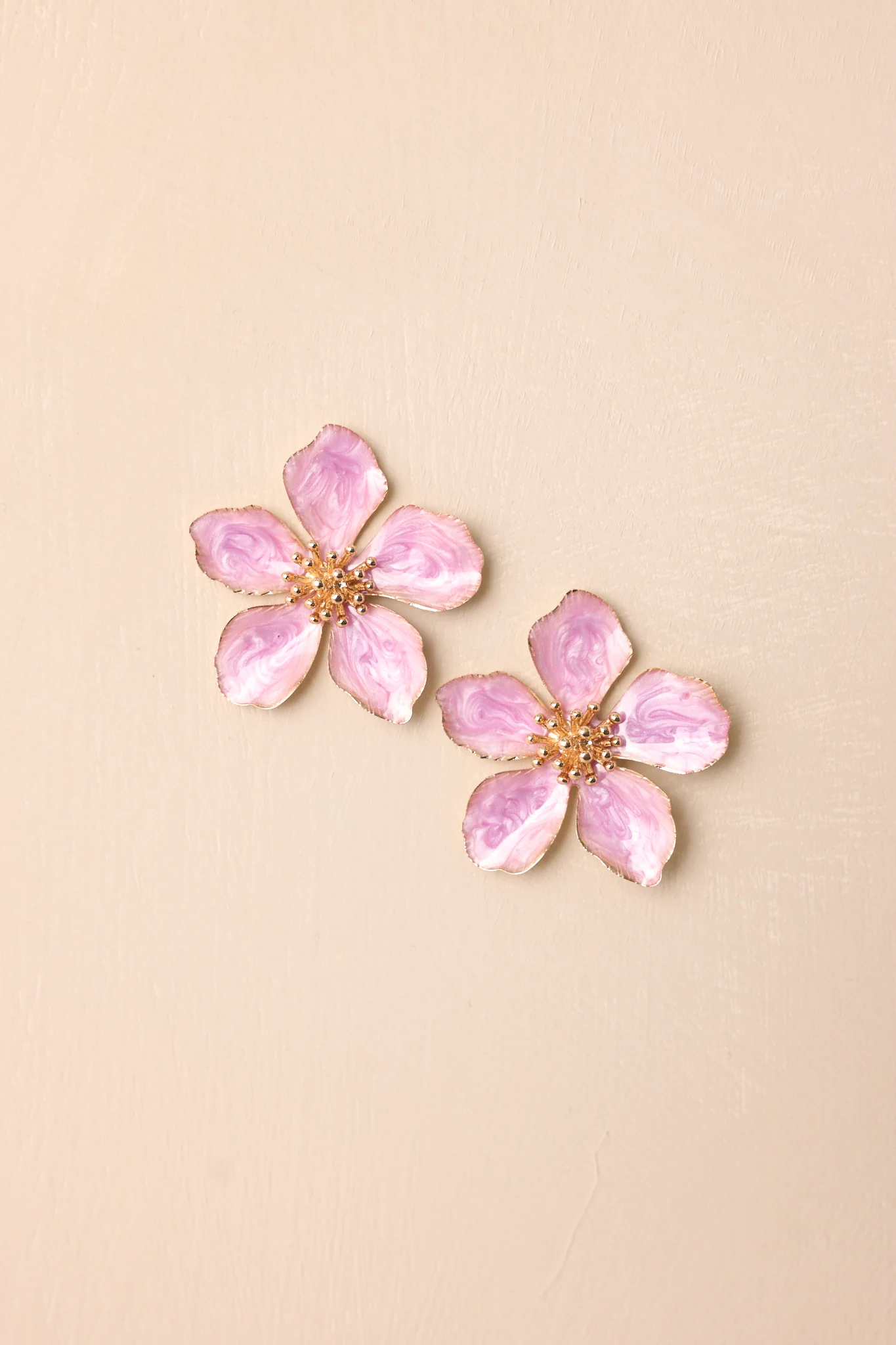 Rooftop Garden Lavender Pearlescent Flower Earrings