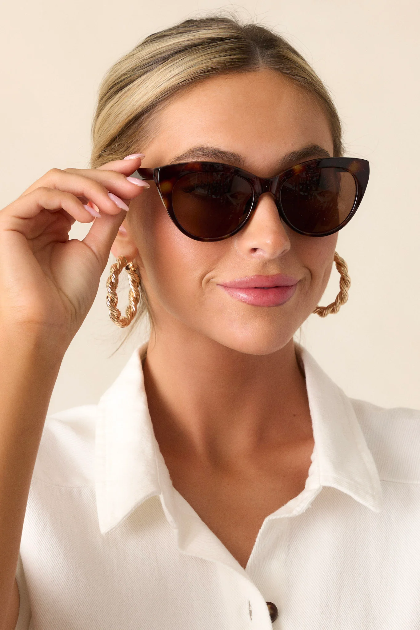 Here Comes the Sun Tortoise Brown Rounded Cat-Eye Sunglasses