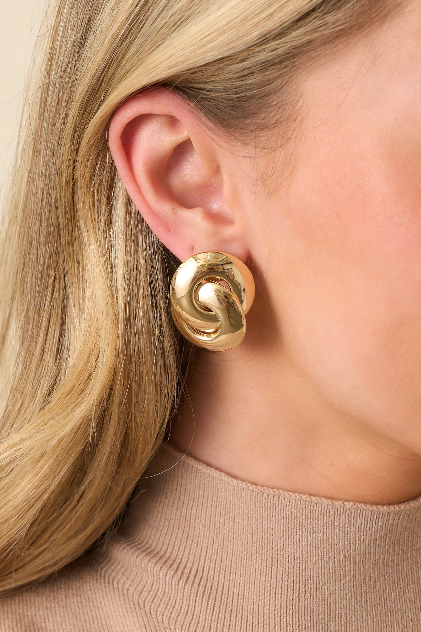 Simply The Sweetest Interlocking Gold Spiral Earrings